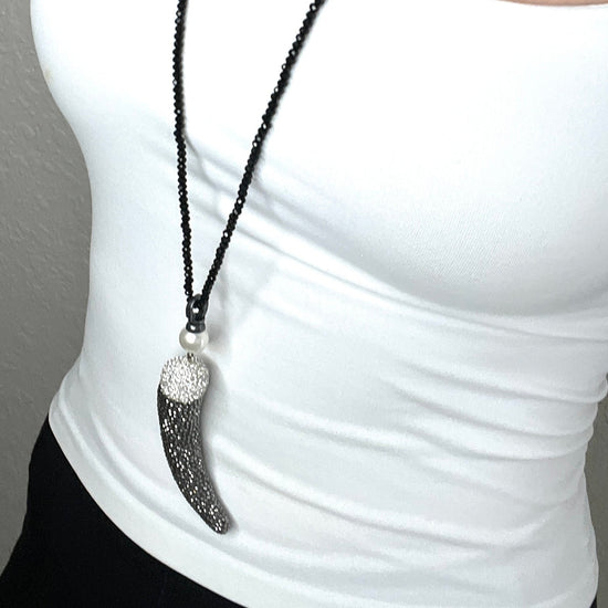 Black Crystal Horn Necklace - Born To Glam