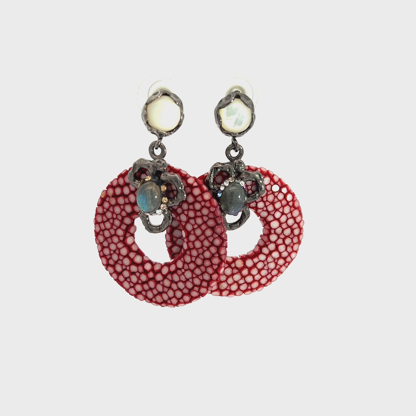 Load and play video in Gallery viewer, Burgundy Shagreen Dangle Earring
