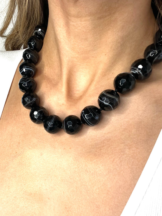 Load image into Gallery viewer, Black Onyx Sphere Necklace - Born To Glam
