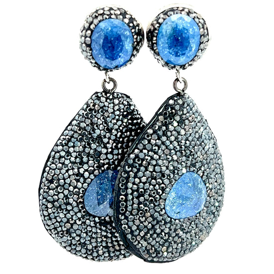 Load image into Gallery viewer, Blue Crystal Teardrop Black Earring - Born To Glam
