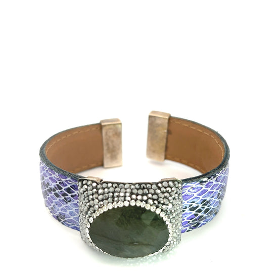 Load image into Gallery viewer, Purple Leather Green Gemstone Bracelet - Born To Glam
