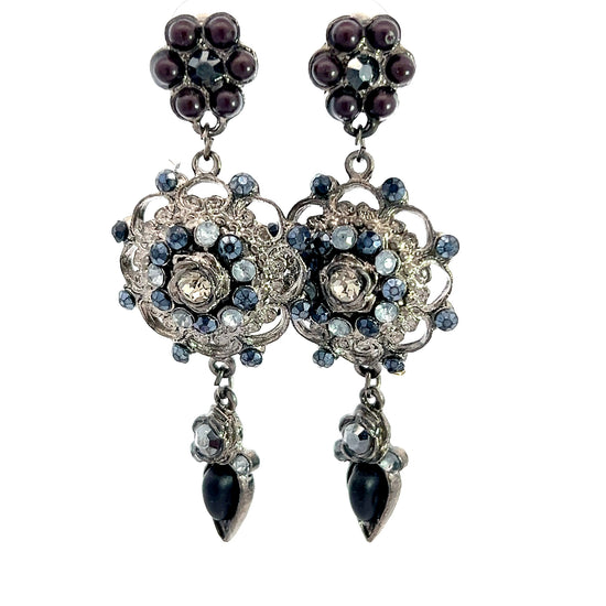 Load image into Gallery viewer, Black &amp;amp; Silver Flower Dangle Earring - Born To Glam
