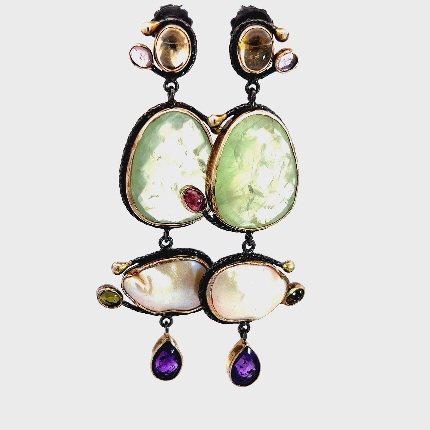 Load and play video in Gallery viewer, Green Quartz, Amethyst, &amp;amp; Pearl Sterling Silver Earring
