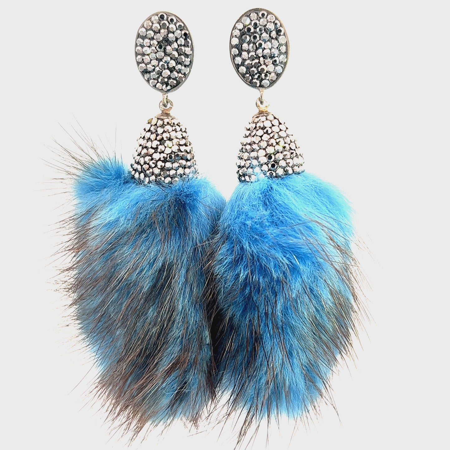 Load and play video in Gallery viewer, Blue Fur Drop Crystal Earring
