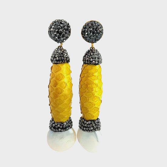 Load and play video in Gallery viewer, Yellow Python Crystal and Pearl Drop Earring
