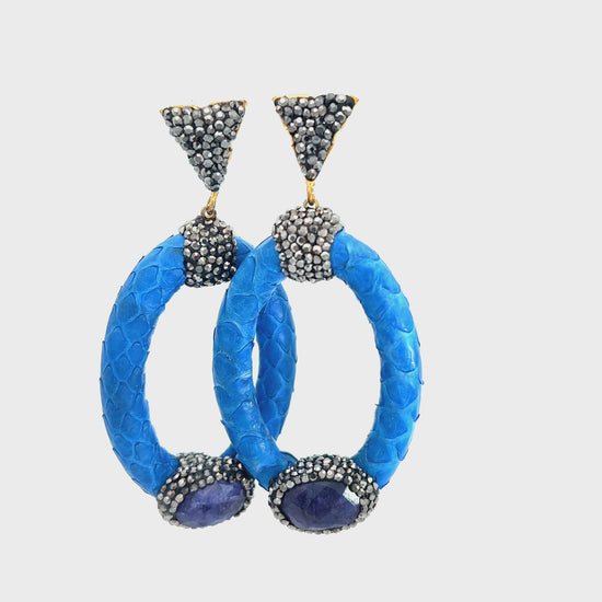 Load and play video in Gallery viewer, Blue Python Oval Gemstone Crystal Earring
