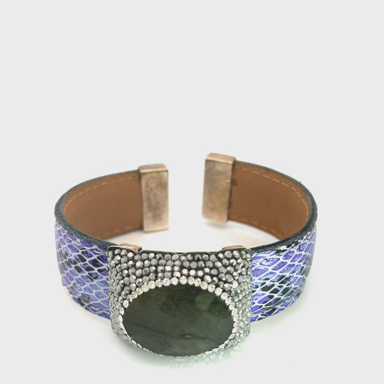 Load and play video in Gallery viewer, Purple Leather Green Gemstone Bracelet
