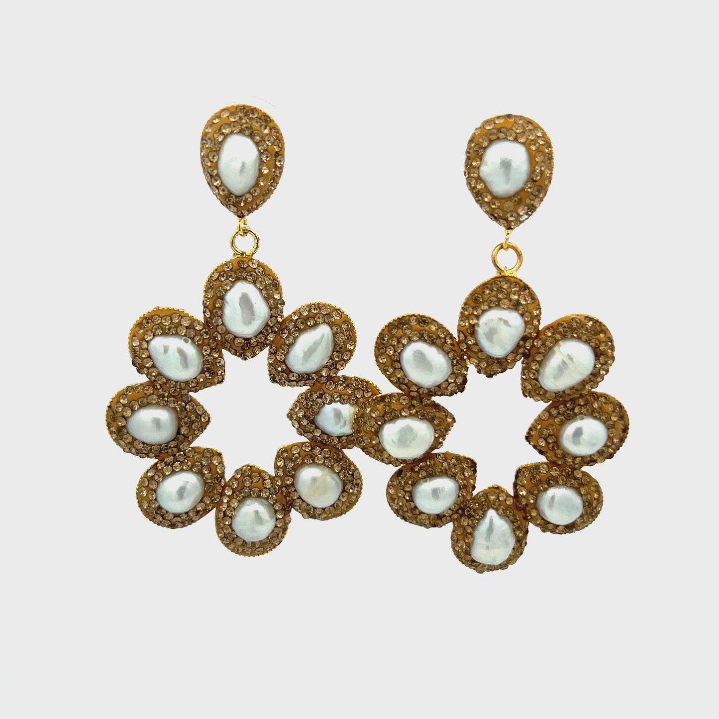 Load and play video in Gallery viewer, Gilded Petal Blooms Gold and Pearl Special Occassion Earring
